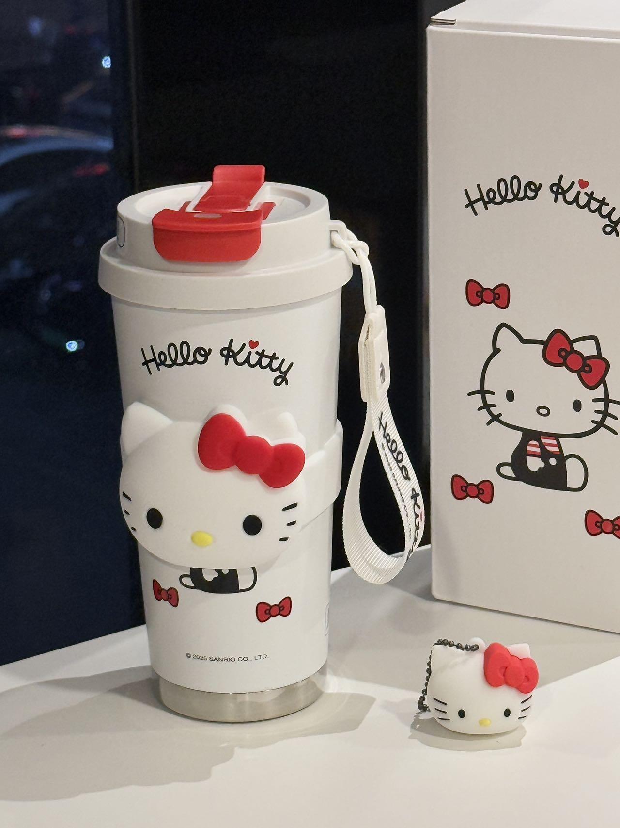 Hello Kitty Limited Edition Tumbler – Stay Stylish, Stay Hydrated!